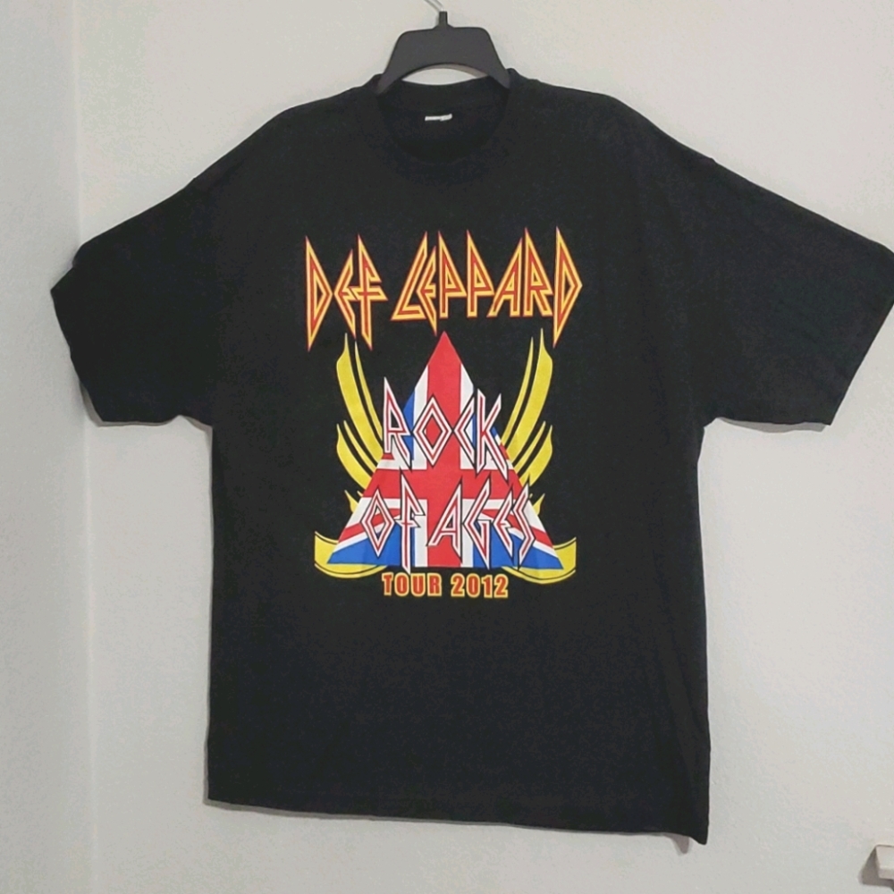 Def Leppard Rock of Ages Tour 2012 concert graphic tee Poison Lita Ford XL